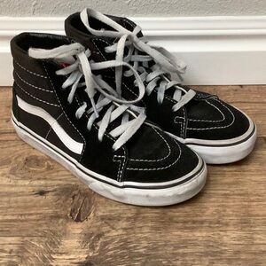 Vans Sk8-Hi High Top Sneakers Kids Size 1.5 Black White Skateboard Shoes Suede